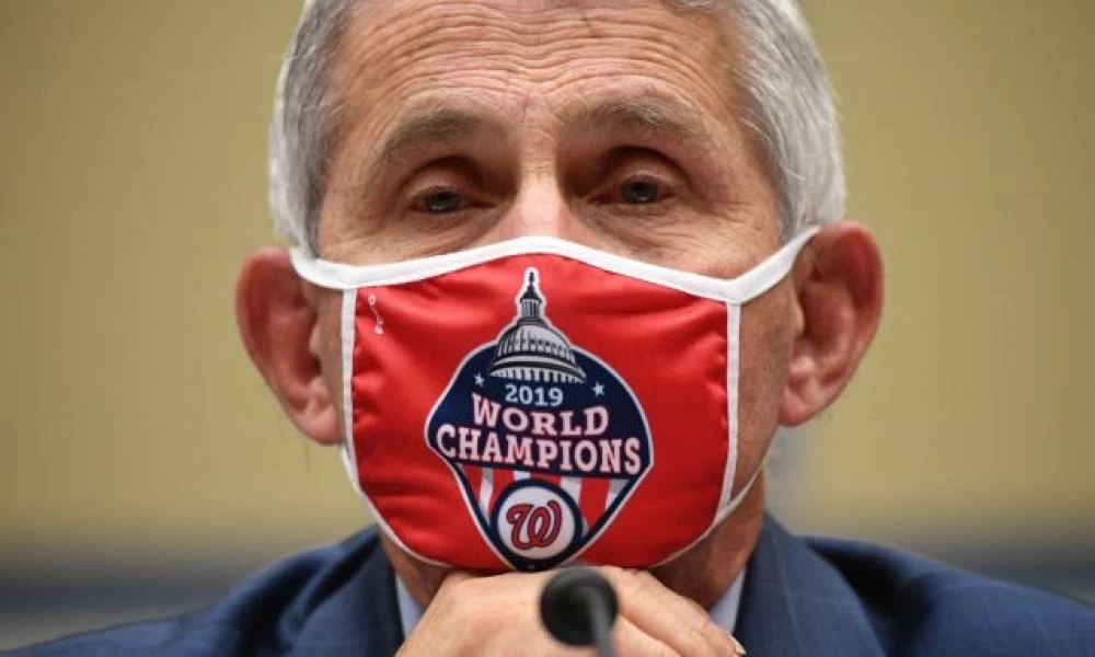 Δρ. Φάουτσι : «Δέχομαι απειλές για τη ζωή μου – Παρενοχλούσαν τις κόρες μου»